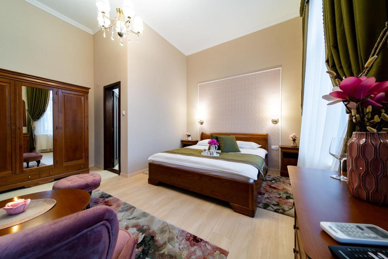 Central Harmony Apartment Odorheiu Secuiesc Ngoại thất bức ảnh